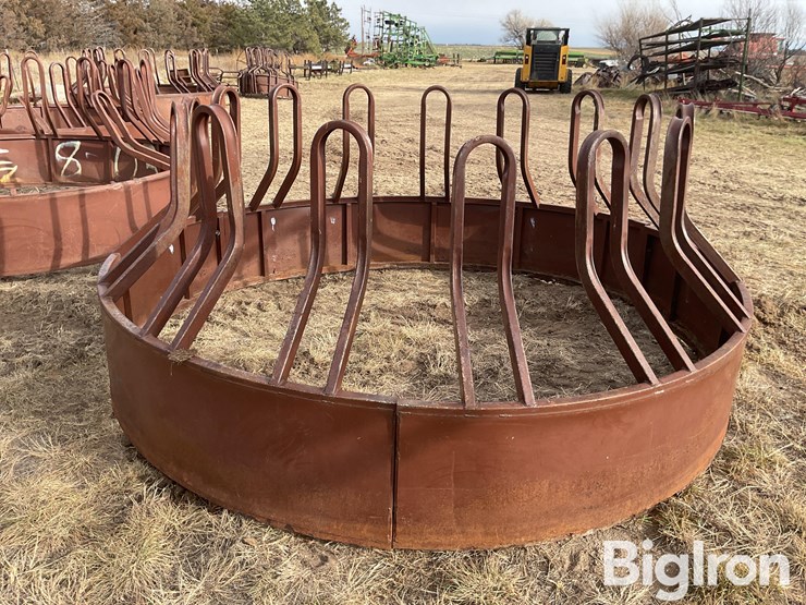 hi-qual-round-hay-feeders-image-16