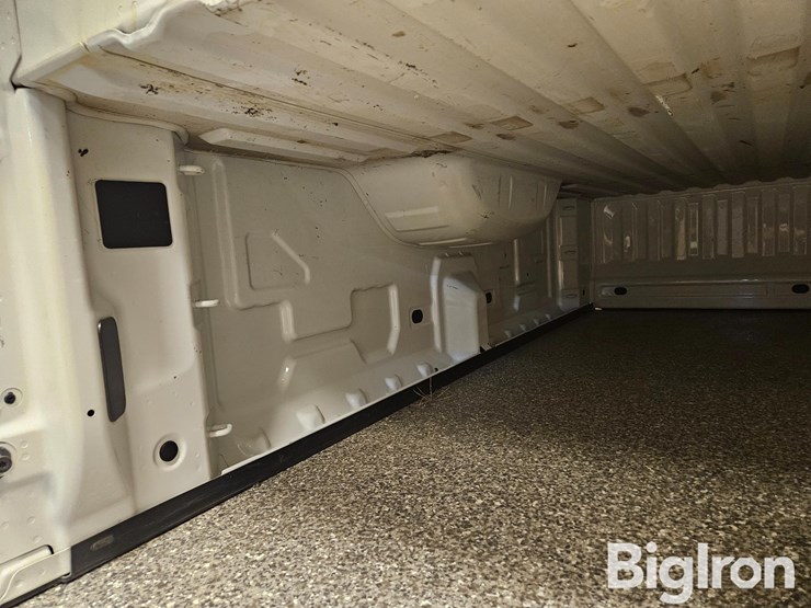 2022-chevrolet-2500-image-18