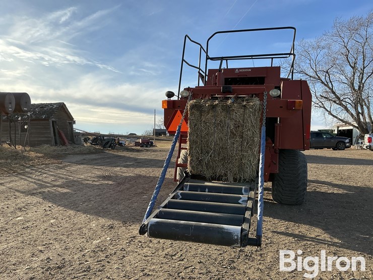 hesston-4760-image-6