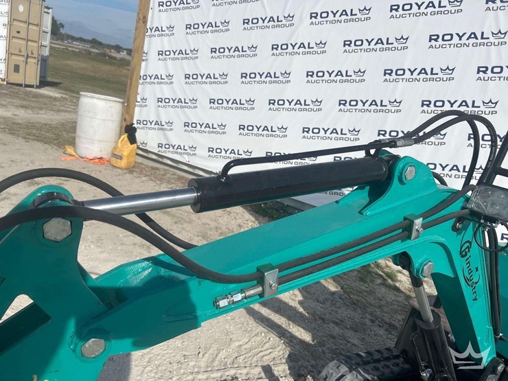 unused-2025-cfg-industrial-mx12rx-mini-excavator-image-16