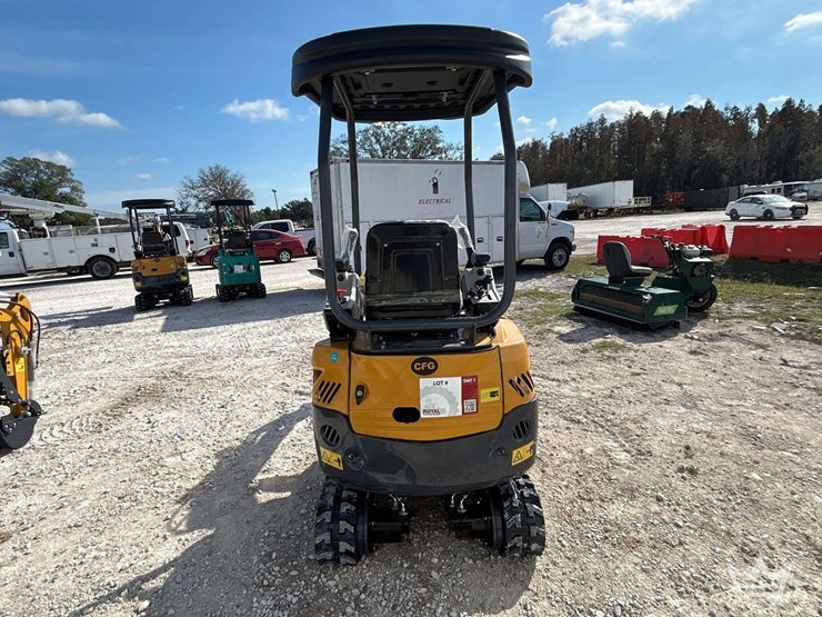 2025-cfg-industrial-qk18r-mini-excavator-image-20