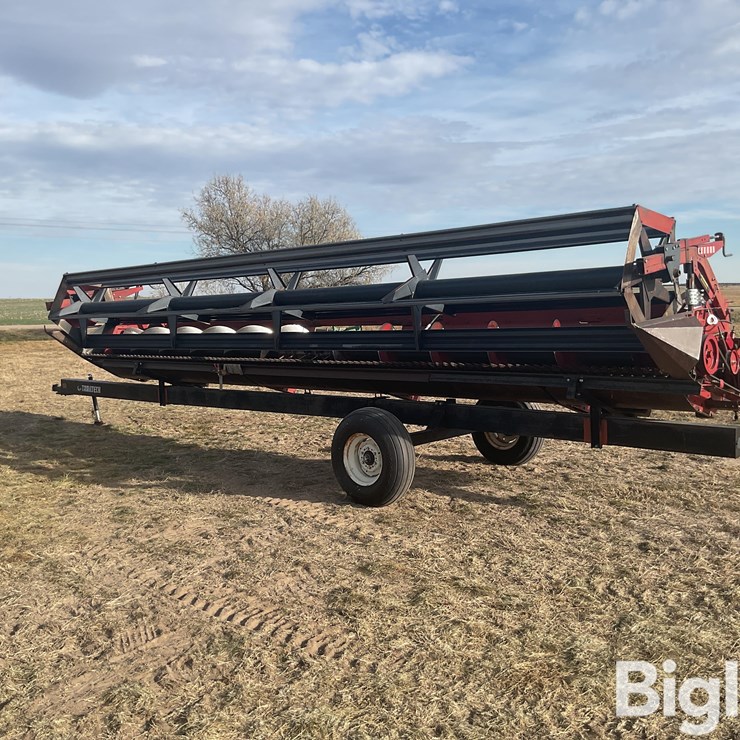 Case IH Platform Header W/Trailer