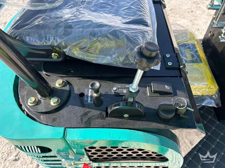 unused-2025-cfg-industrial-qh12r-mini-excavator-image-8