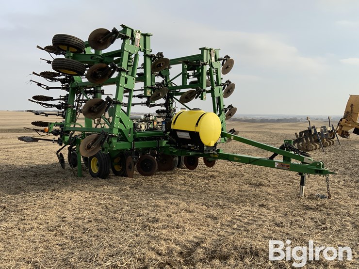 2013-john-deere-2510c-image-11