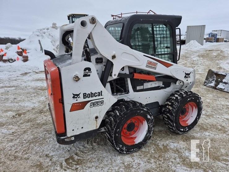 2019-bobcat-s590-image-6