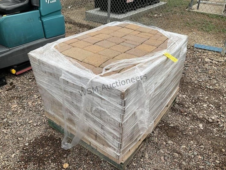 pallet-of-stone-pavers-image-4