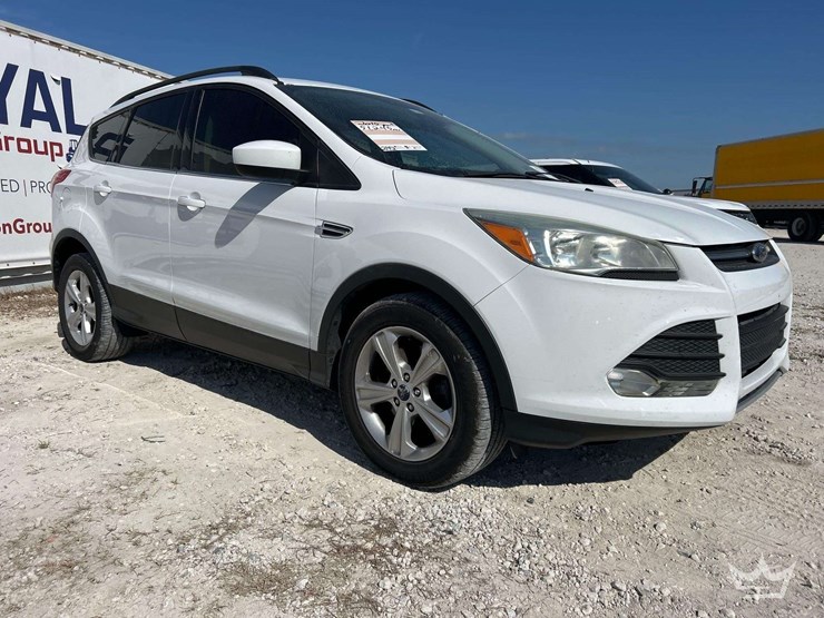 2015-ford-escape-image-2