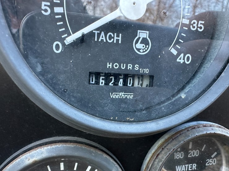 case-ih-p240-image-25