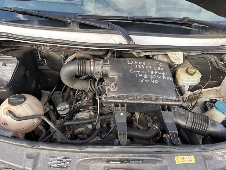 2012-frieghtliner-3500-box-truck-image-13