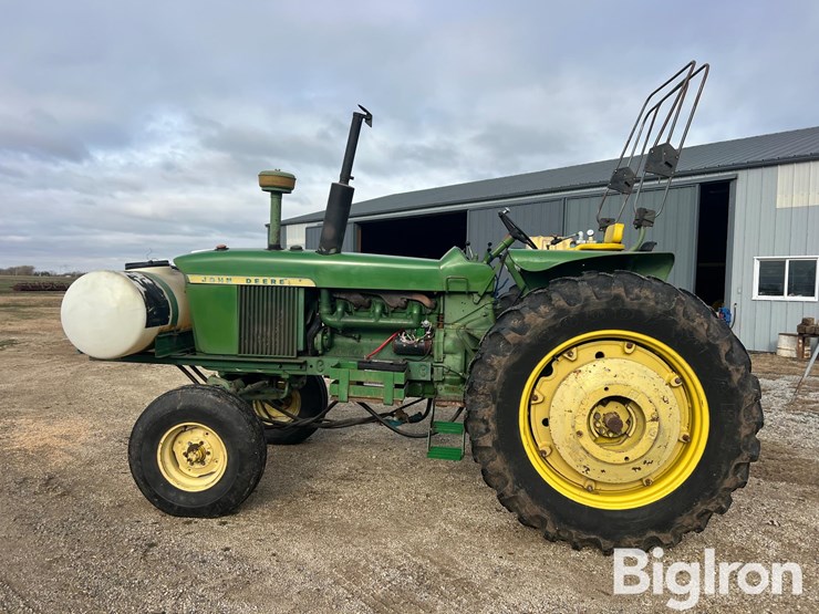 john-deere-4010-image-8