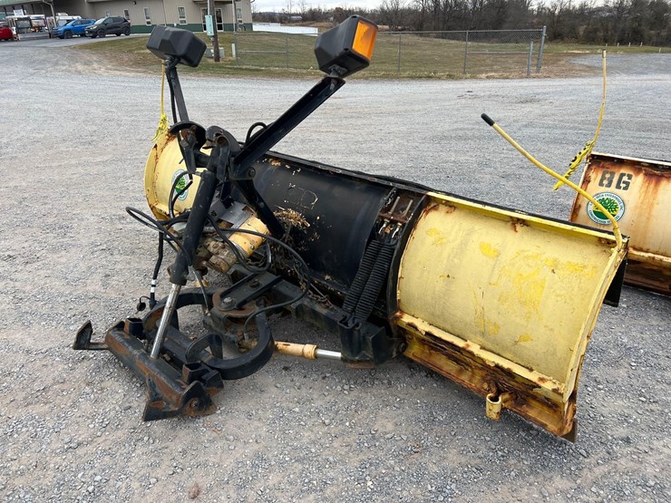 meyer-9'-snow-plow-image-5