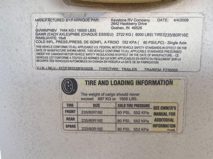 2009-fuzion-5th-wheel-camper/-toy-hauler-image-36