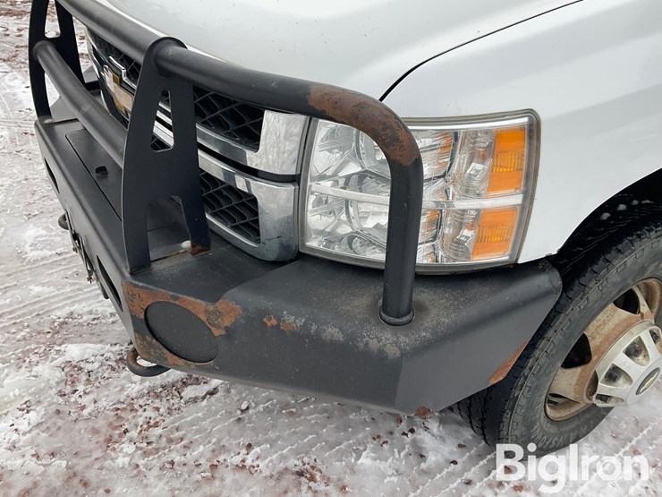 chevrolet-silverado-3500hd-image-9