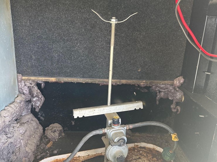 2009-fuzion-5th-wheel-camper/-toy-hauler-image-6