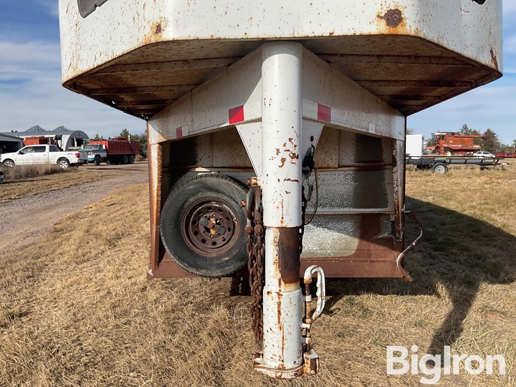 1999-titan-trailer-image-9