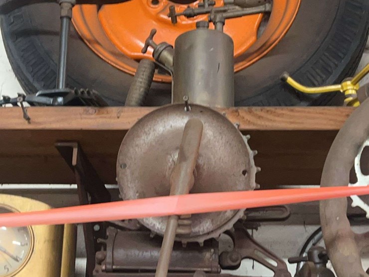 contents-of-left-side-of-the-shelf-image-6