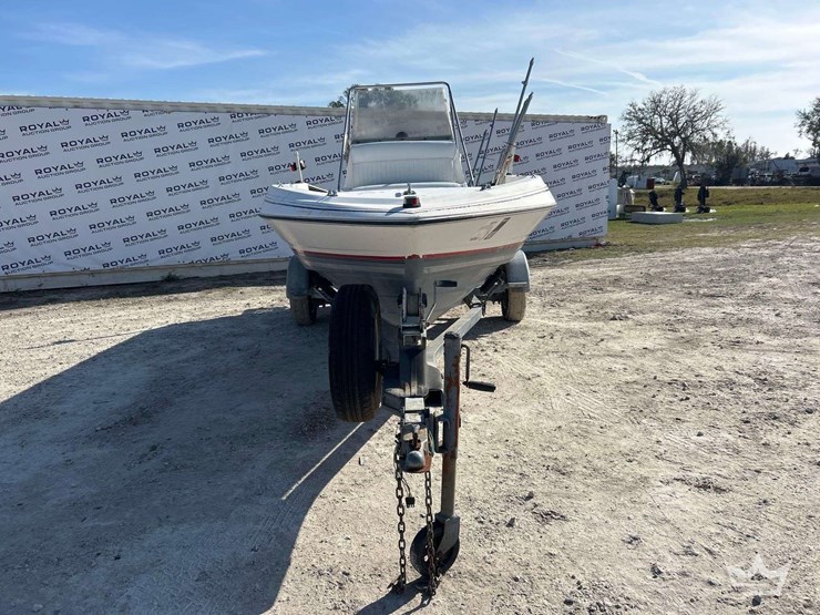1990-bayliner-19ft-trophy-center-console-boat-w/-s/a-20ft-boat-trailer-image-15