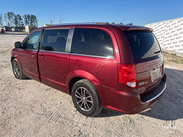 2019-dodge-grand-caravan-image-4