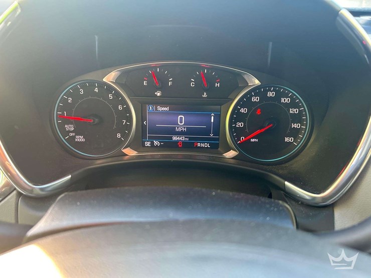 2019-chevrolet-equinox-image-12