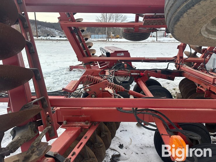 case-ih-3950-image-12