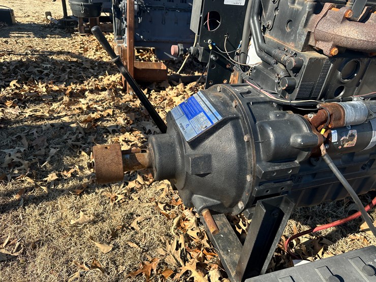 #32907-•-case-6ta830-6-cyl-power-unit-image-7