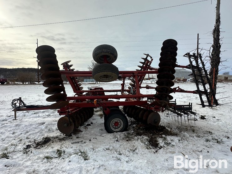 case-ih-3950-image-7