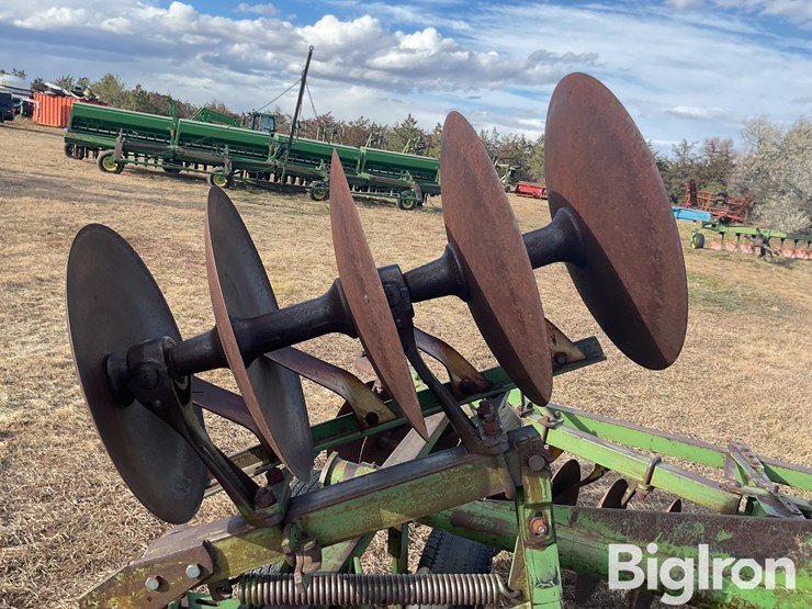 john-deere-tandem-disk-image-15
