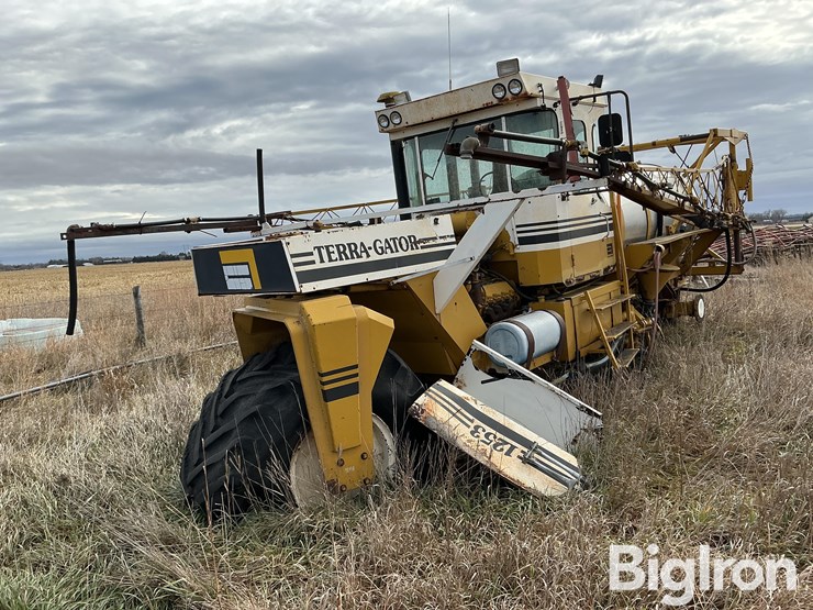 ag-chem-terra-gator-1253-image-1
