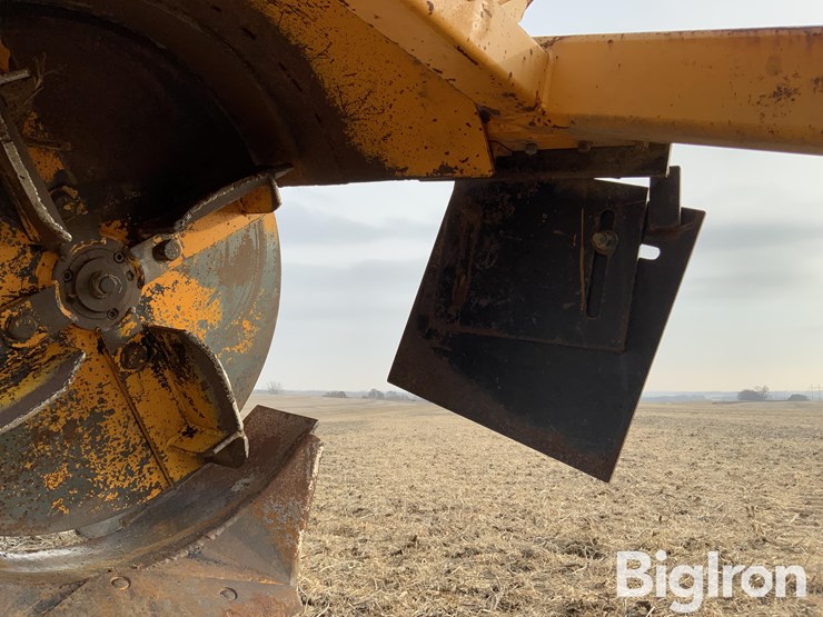 2007-hurricane-24w1000-ditcher-image-16