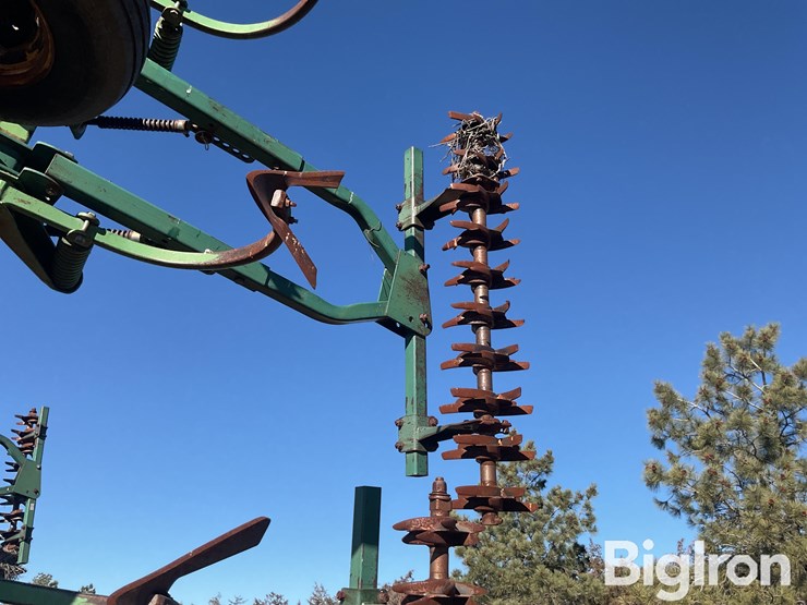 john-deere-1610-image-16