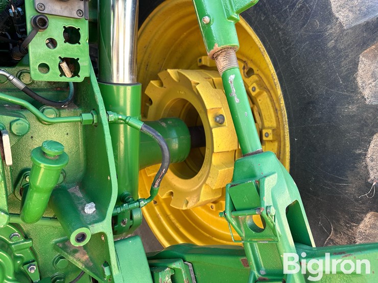 john-deere-8260r-image-19