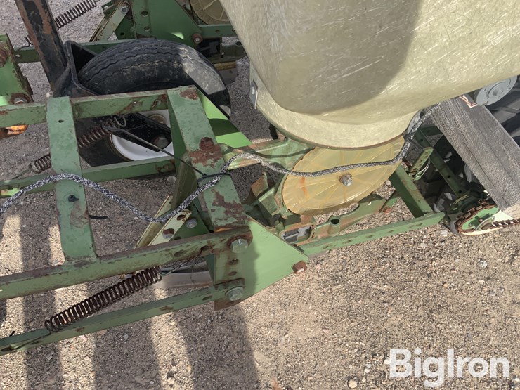 2-row-planter-image-10