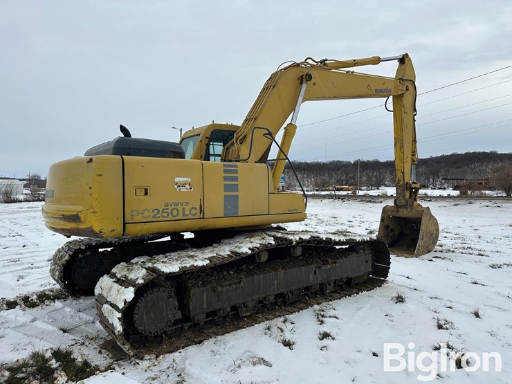 komatsu-pc250-lc-6lc-image-5