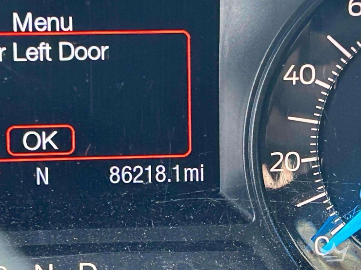 2018-ford-explorer-image-19