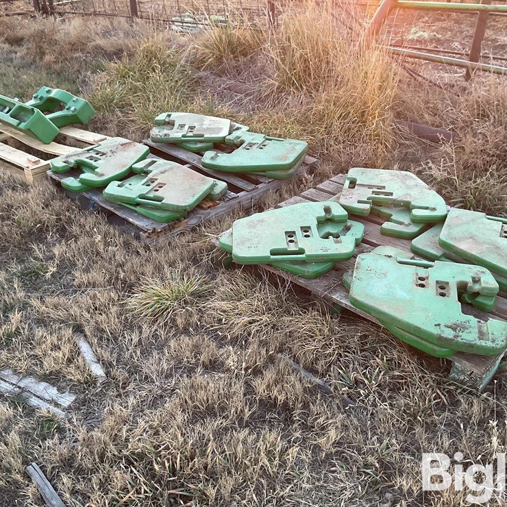 John Deere Suitcase Weights & Bracket