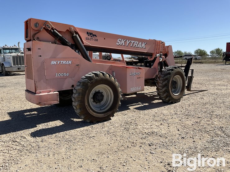 sky-trak-10054-image-5