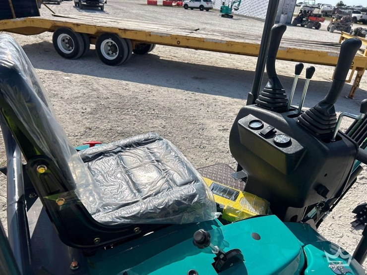 unused-2025-cfg-industrial-qk16r-mini-excavator-image-11