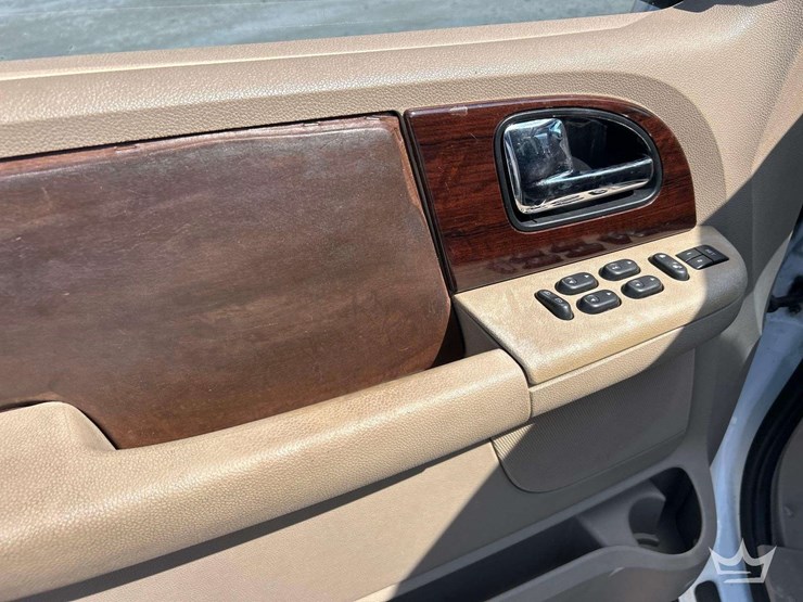 2006-ford-explorer-image-10