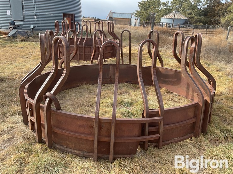 hi-qual-round-hay-feeders-image-13