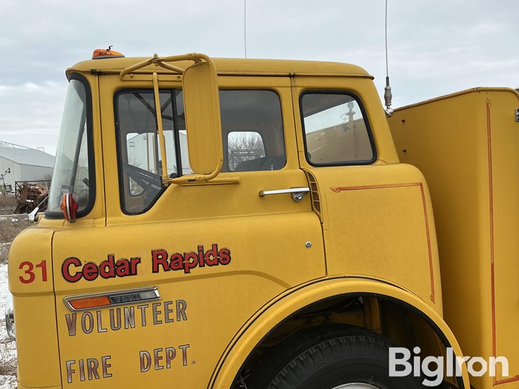 1973-ford-c750-image-14