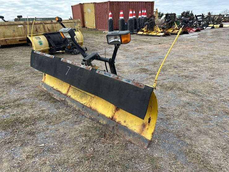 meyer-8'-snow-plow-w/-bracket-image-1
