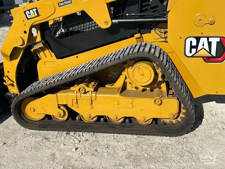 2019-caterpillar-239d3-image-19