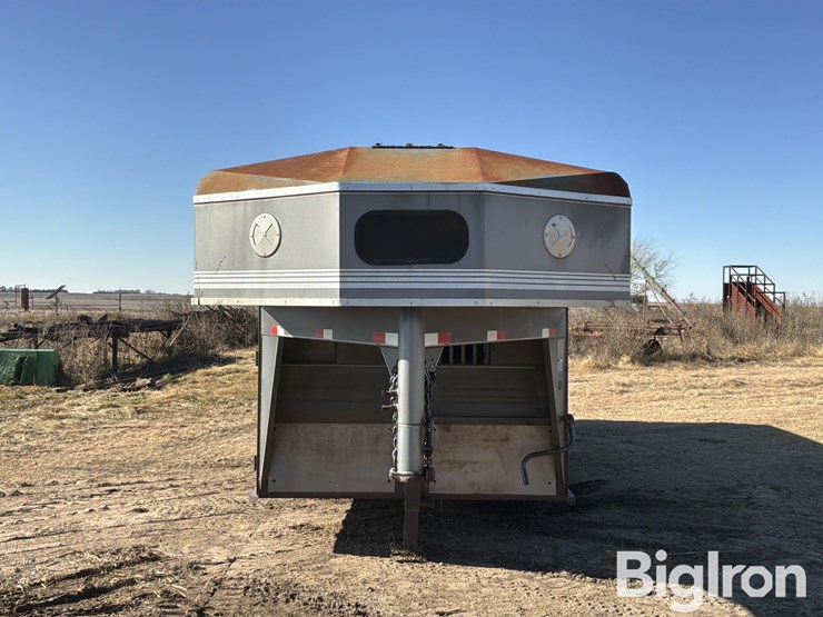 1998-titan-trailer-image-2