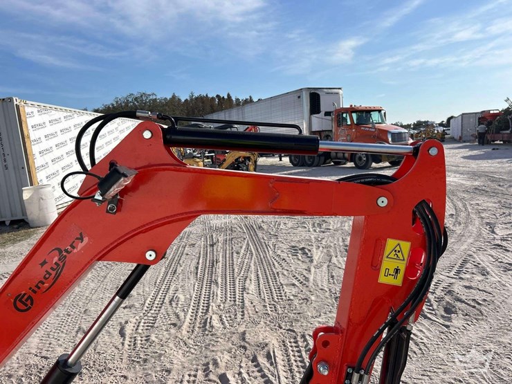 2025-cfg-industrial-nt20-cz-mini-excavator-image-11