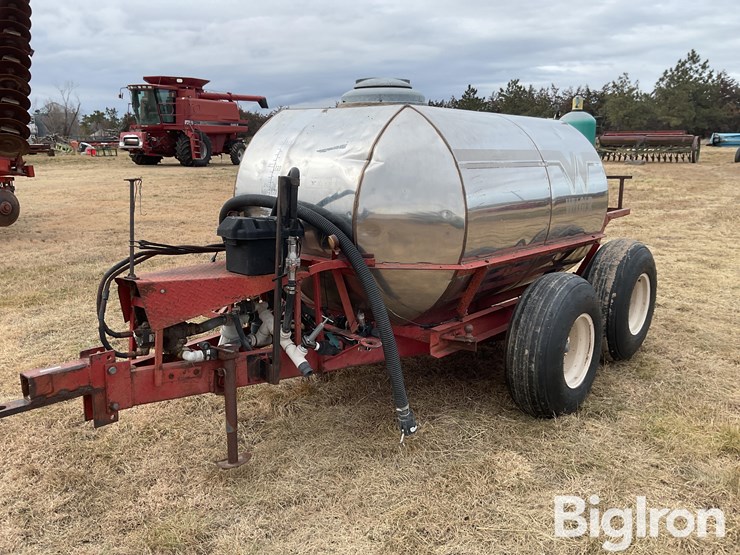 wilger-880-t/a-water-tender-trailer-image-1