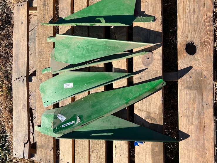john-deere-straw-chopper-deflectors-image-4