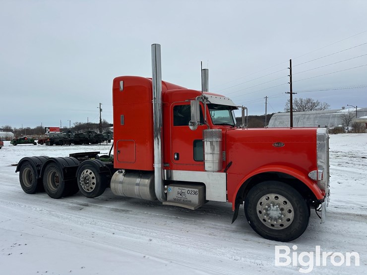 2005-peterbilt-379-image-3