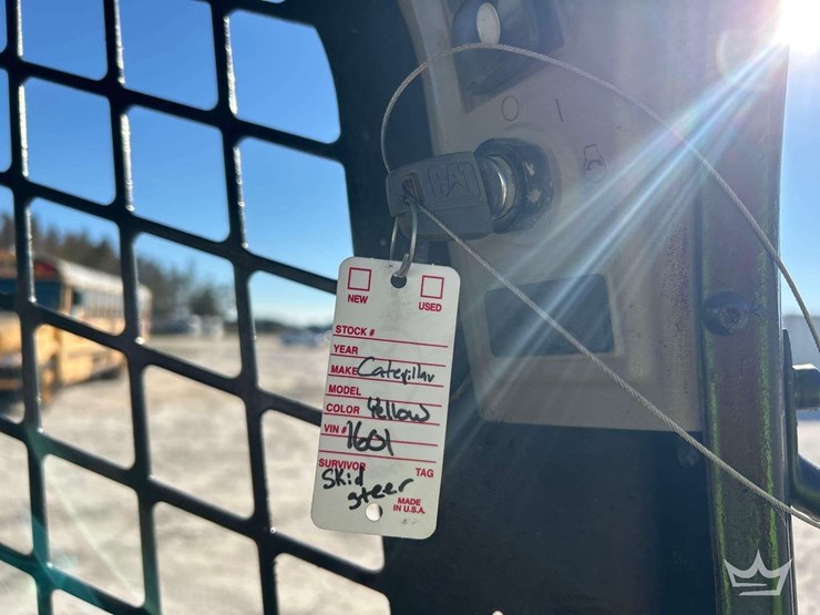 2017-caterpillar-249d-compact-track-loader-skid-steer-image-26