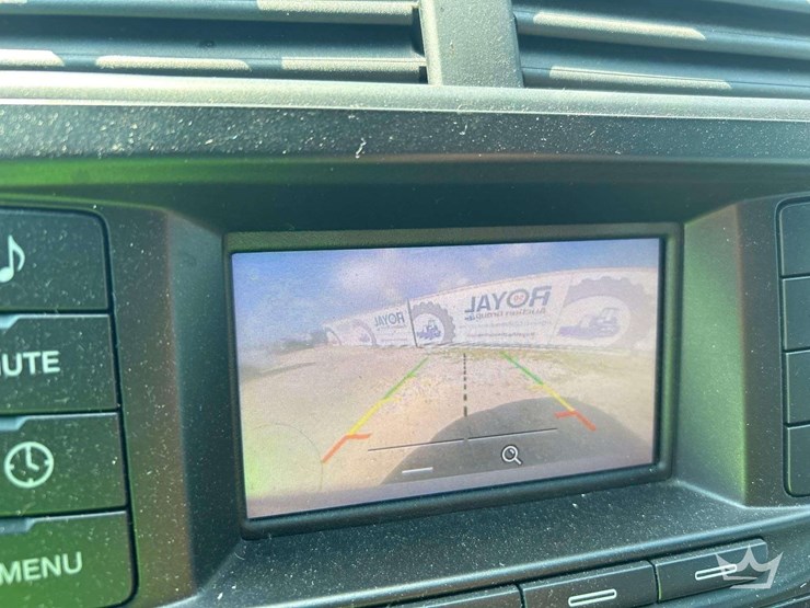 2017-ford-explorer-image-16