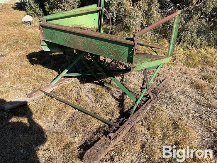 powder-river-calf-cradle-image-19